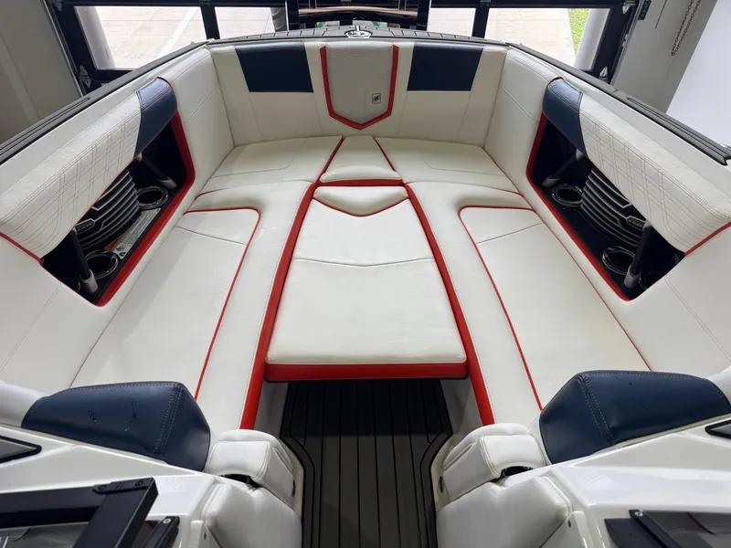 Slide: The Image of Interior of a 2019 Nautique Super Air Nautique G25 boat. - 18