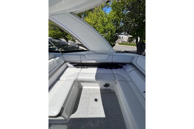 Slide: The Image of 2023 Formula 350 Crossover Bowrider OB interior with sleek seating and modern design. - 18
