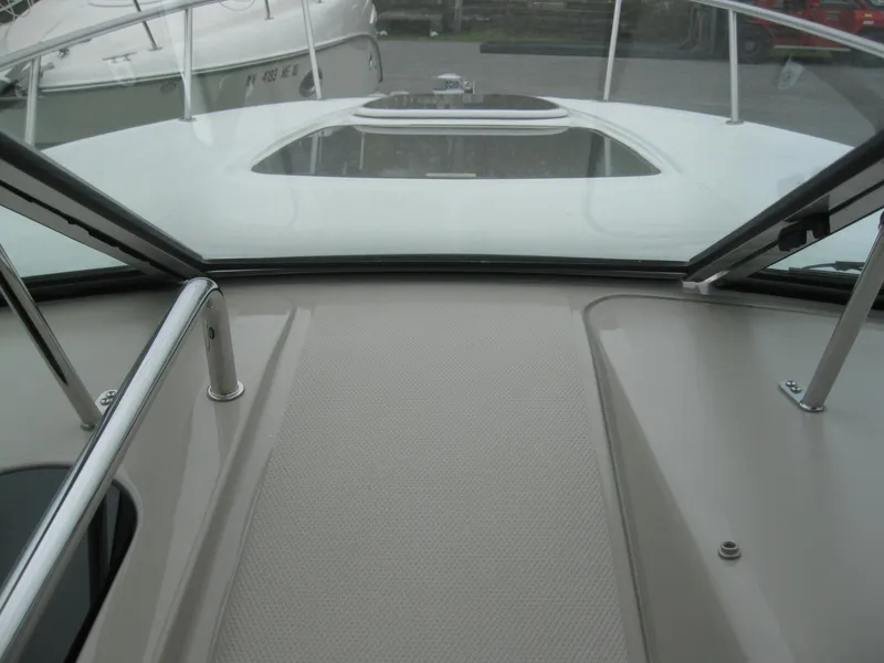 Slide: The Image of 2009 Sea Ray 270 Sundancer boat deck view. - 20