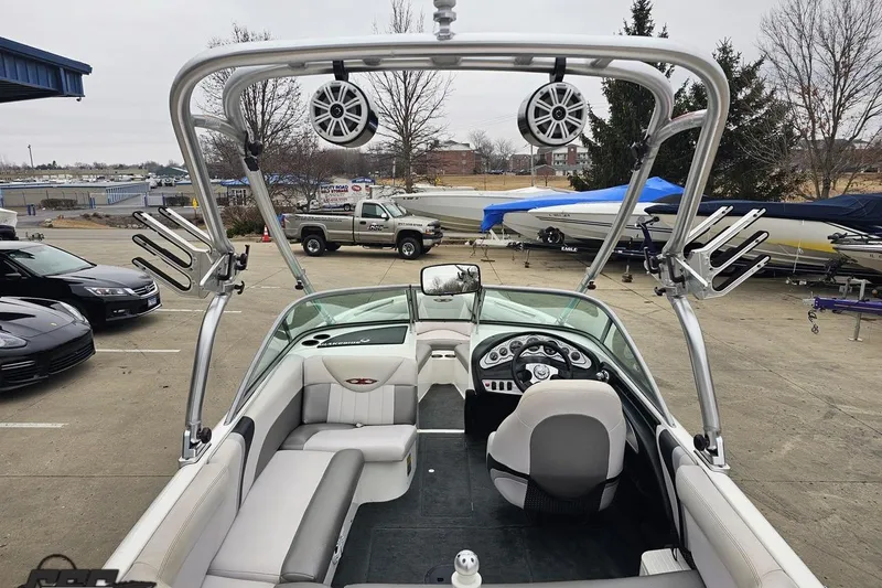 Slide: The Image of 2005 MasterCraft X-2 boat interior with wakeboard tower and speakers. - 33