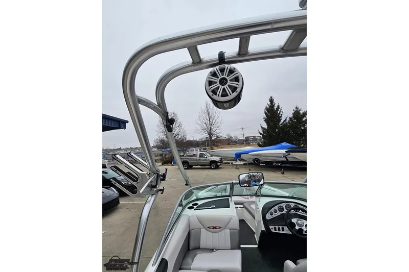 Slide: The Image of 2005 MasterCraft X-2 boat interior with speaker and wakeboard rack. - 37