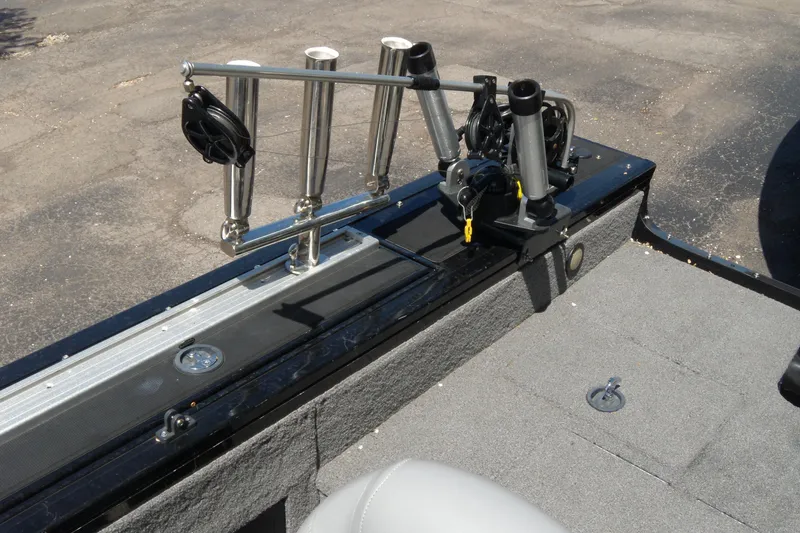 Slide: The Image of 2016 Tracker Targa V-18 WT boat with fishing rod holders and downrigger setup. - 9