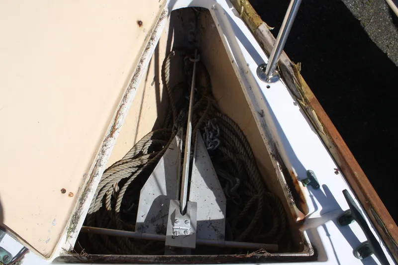 Slide: The Image of Cape Dory 27 1983 - 9