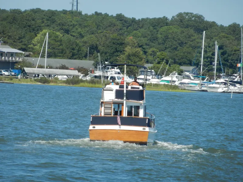 Slide: The Image of Grand Banks 32 - 19