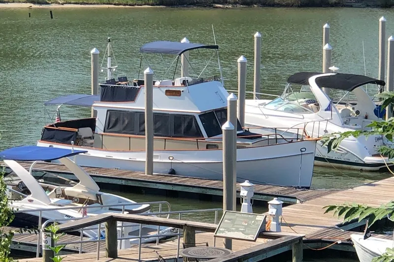 Slide: The Image of Grand Banks 32 - 20