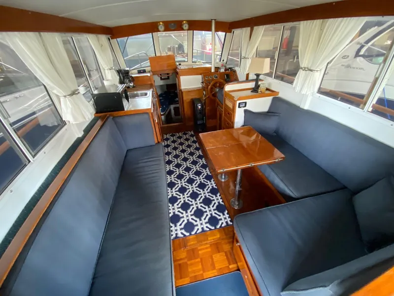 Slide: The Image of Grand Banks 32 - 7