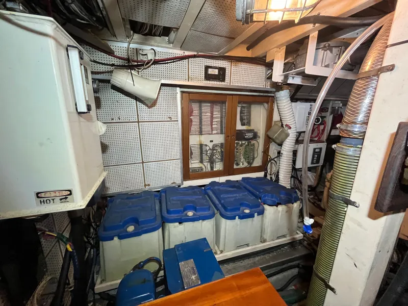 Slide: The Image of Grand Banks 49 Motor Yacht 1987 - 14
