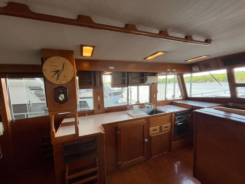 Slide: The Image of Grand Banks 49 Motor Yacht 1987 - 25