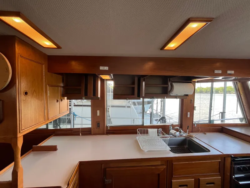 Slide: The Image of Grand Banks 49 Motor Yacht 1987 - 26