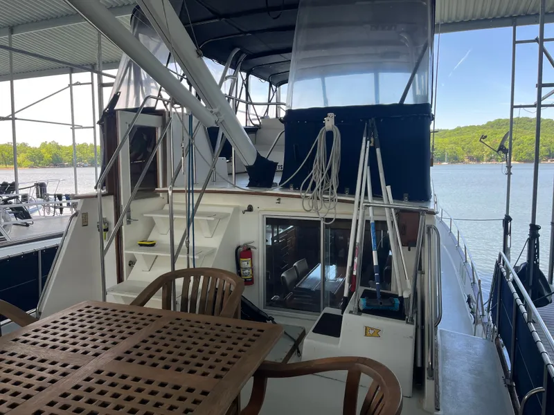 Slide: The Image of Grand Banks 49 Motor Yacht 1987 - 3