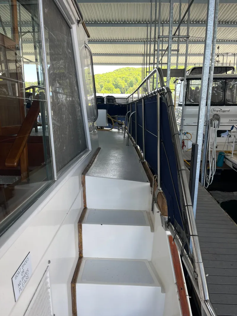 Slide: The Image of Grand Banks 49 Motor Yacht 1987 - 52