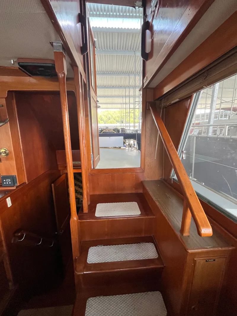 Slide: The Image of Grand Banks 49 Motor Yacht 1987 - 56