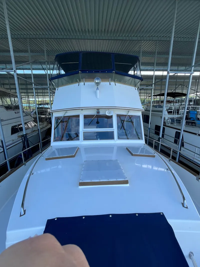 Slide: The Image of Grand Banks 49 Motor Yacht 1987 - 6