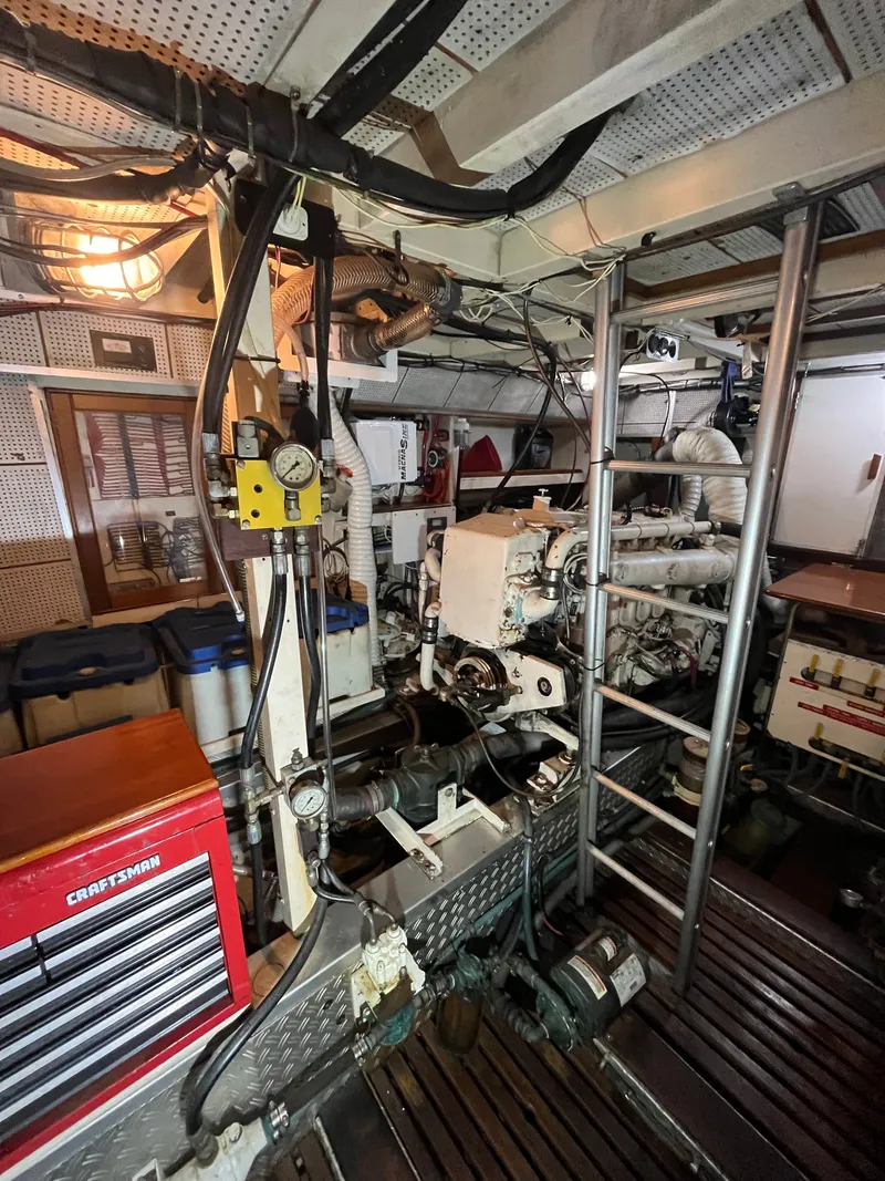 Slide: The Image of Grand Banks 49 Motor Yacht 1987 - 9
