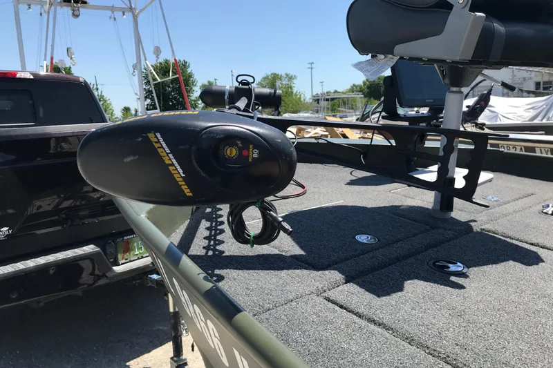 Slide: The Image of 1992 Alweld 1856VV Large Vee Bottom boat with trolling motor on deck. - 44