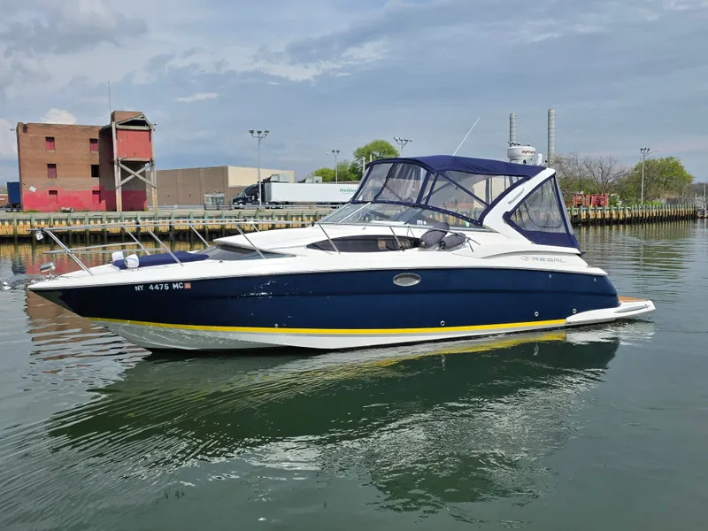 The Image of Regal 3360 Window Express 2005 - 0