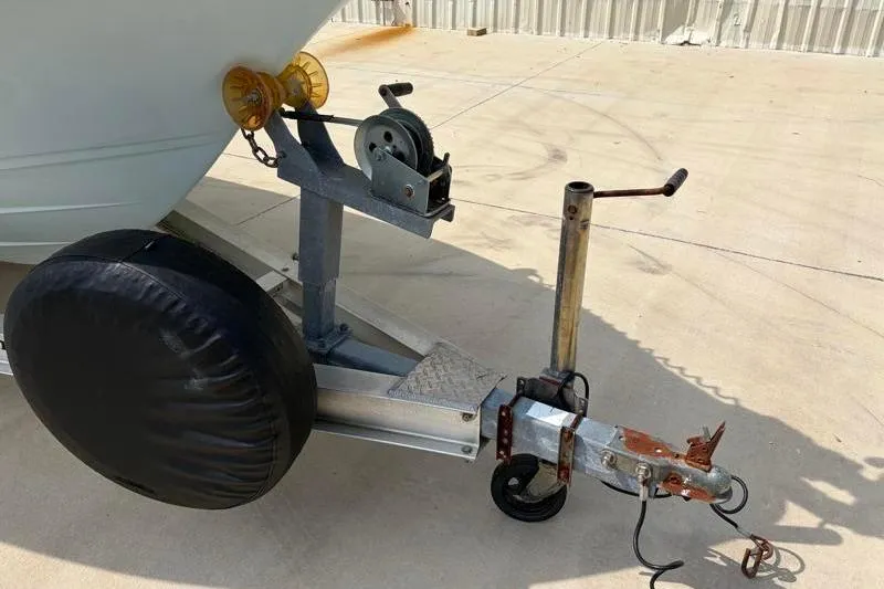 Slide: The Image of Trailer hitch of a 2013 Sportsman Masters 207 Bay Boat on concrete surface. - 41