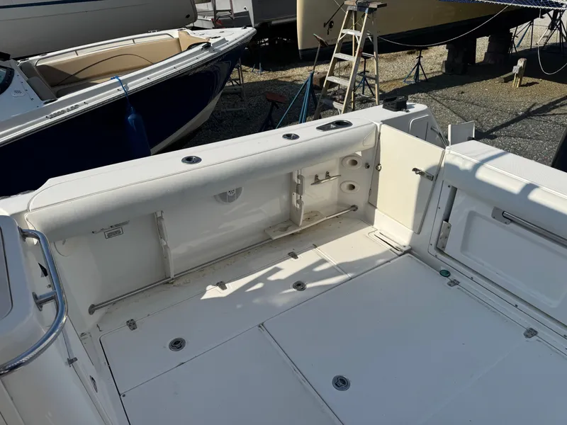 Slide: The Image of Interior of a 2006 Boston Whaler 305 Conquest boat. - 14