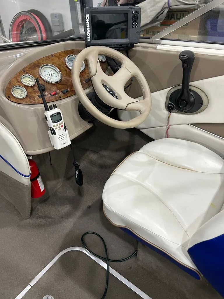 Slide: The Image of Bayliner 195 Bowrider 2003 - 4