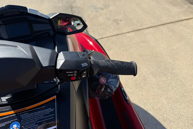 Slide: The Image of 2026 Yamaha WaveRunner VX Cruiser handlebar with speed adjust and start/stop controls. - 17