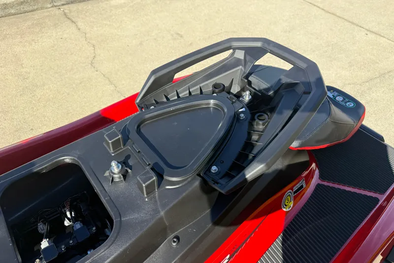 Slide: The Image of 2026 Yamaha WaveRunner VX Cruiser storage compartment and seat detail. - 21