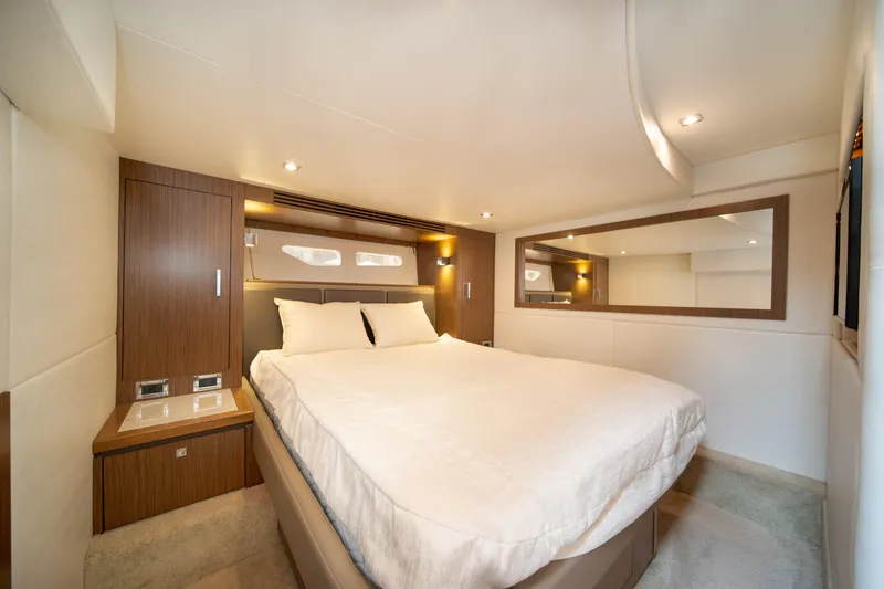 Slide: The Image of Luxurious bedroom interior of 2017 Sea Ray Sundancer 510 yacht with modern design. - 35
