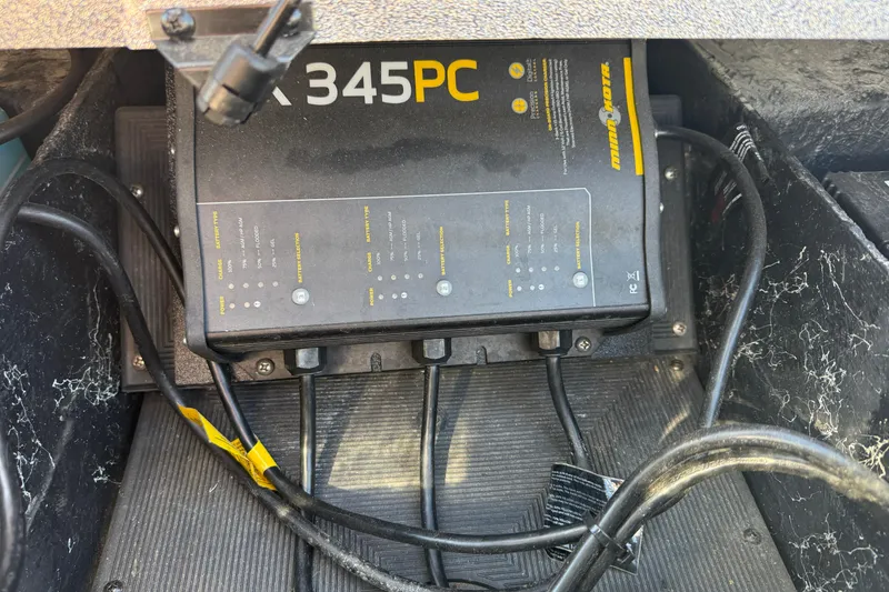 Slide: The Image of Minn Kota 345PC charger installed in a 2009 Ranger 188 VX boat. - 28