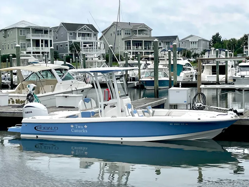 Slide: The Image of Robalo 246 Cayman 2022 - 66