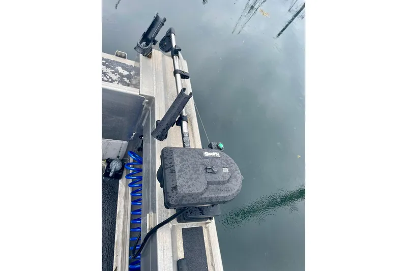 Slide: The Image of Boat deck with fishing rod holders and Lifetimer 3540 equipment, 2005 model. - 22