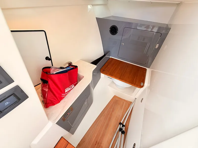 Slide: The Image of Boston Whaler 330 Vantage 2027 - 66