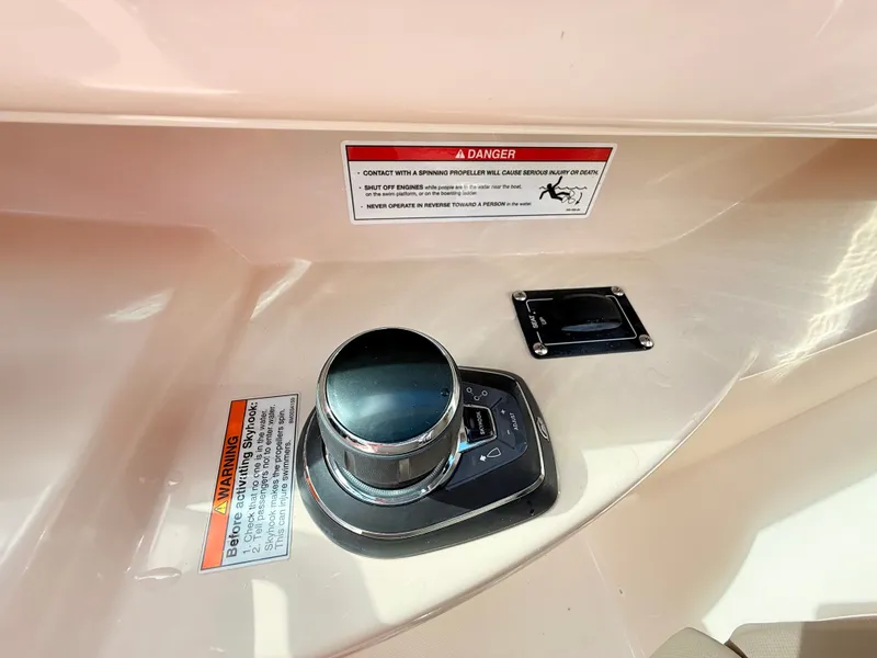 Slide: The Image of Boston Whaler 330 Vantage 2027 - 53