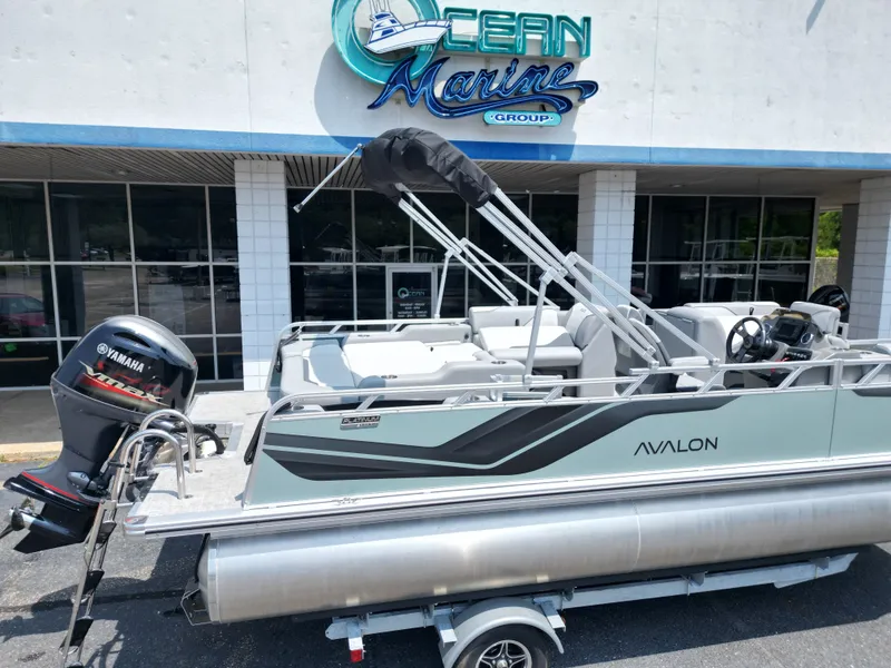 Slide: The Image of Avalon VNT VRB21 2026 pontoon boat at Ocean Marine Group. - 17