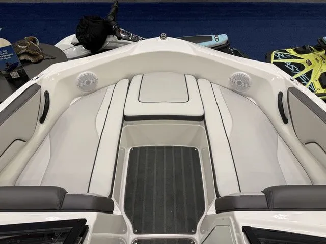 Slide: The Image of Interior of 2026 Yamaha Boats AR190 with gray upholstery. - 16