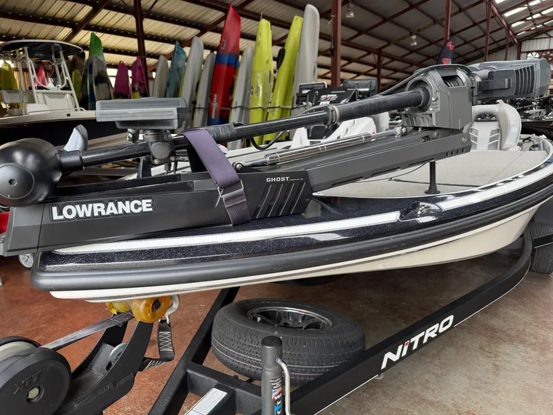 Slide: The Image of 2024 Nitro Z18 Pro boat with Lowrance Ghost trolling motor. - 7