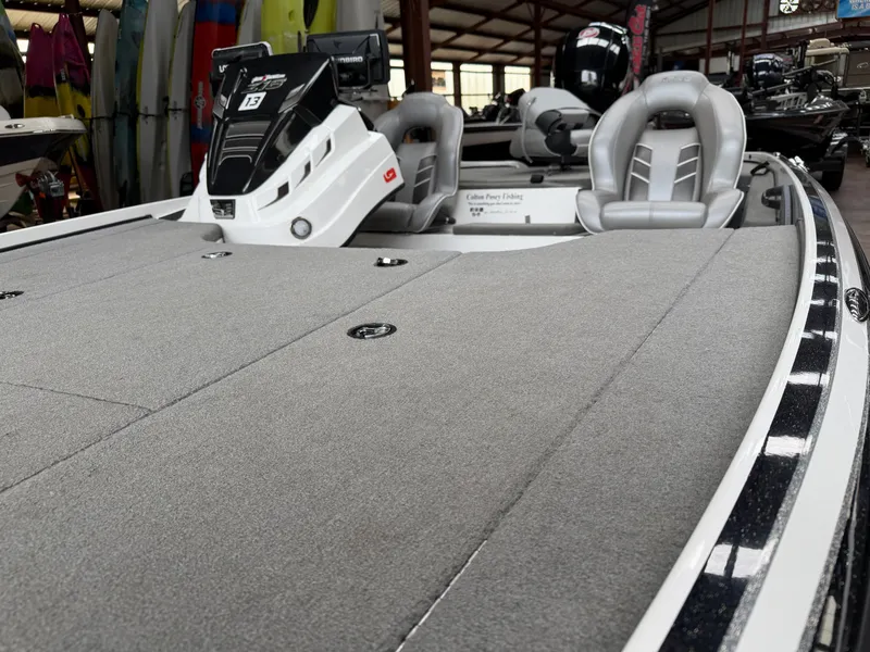 Slide: The Image of 2024 Nitro Z18 Pro boat with gray deck and seats. - 9