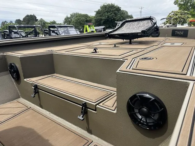 Slide: The Image of 2026 Thor LH1900CC boat with Baystar steering, Mossy Oak design. - 26