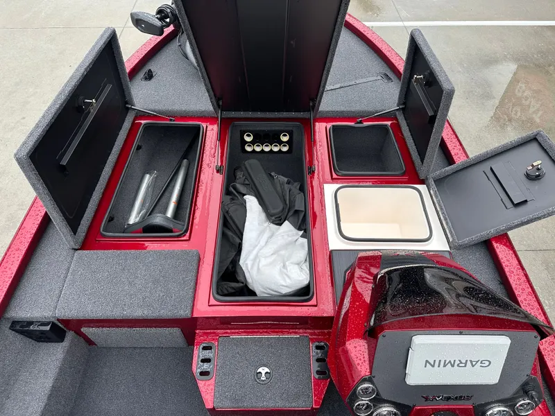 Slide: The Image of Vexus AVX1880 2025 boat with storage compartments and Garmin technology. - 18