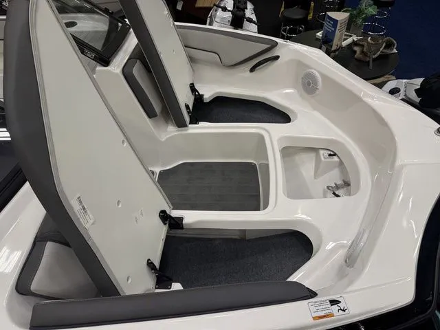 Slide: The Image of Interior of 2026 Yamaha Boats AR190 with seating and storage. - 18
