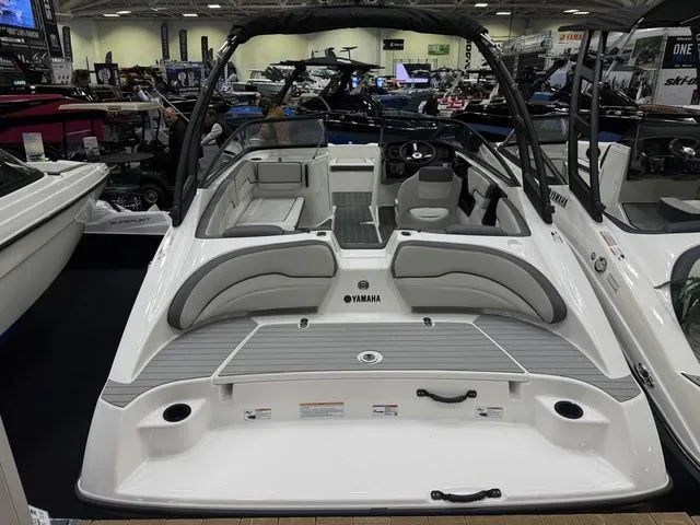 Slide: The Image of 2026 Yamaha AR190 boat with sleek design and comfortable interior. - 3