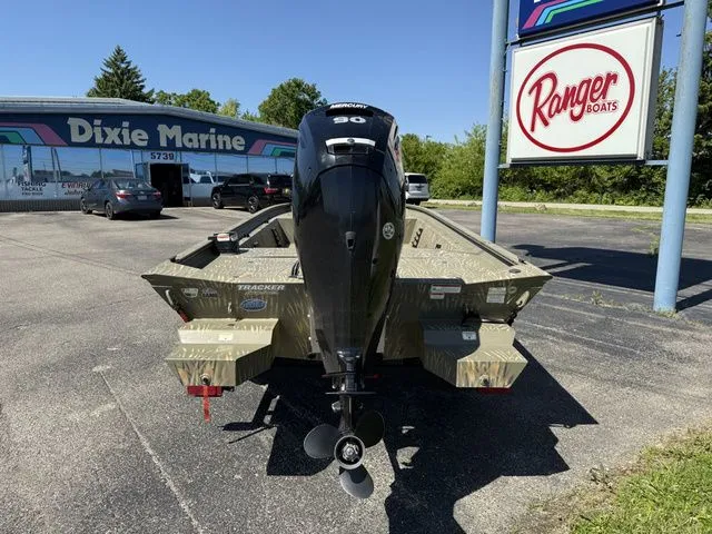 Slide: The Image of 2022 Tracker 1860CC Jon boat at Dixie Marine. - 7