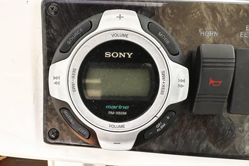 Slide: The Image of Sony marine audio control panel on a 2010 Sea Ray 450 Sundancer yacht. - 31