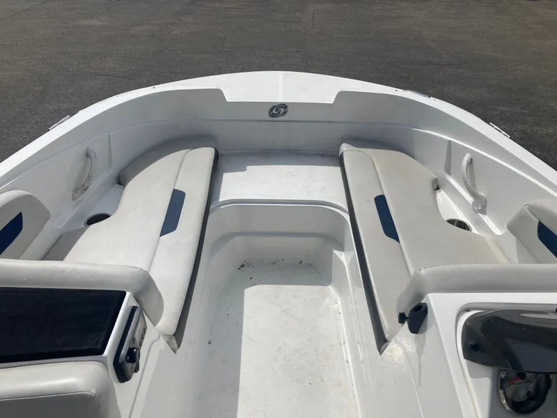 Slide: The Image of Interior view of 2020 Hurricane SunDeck Sport 185 OB boat. - 12