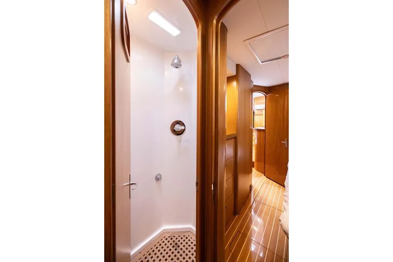Slide: The Image of Guest Stateroom Head - 23