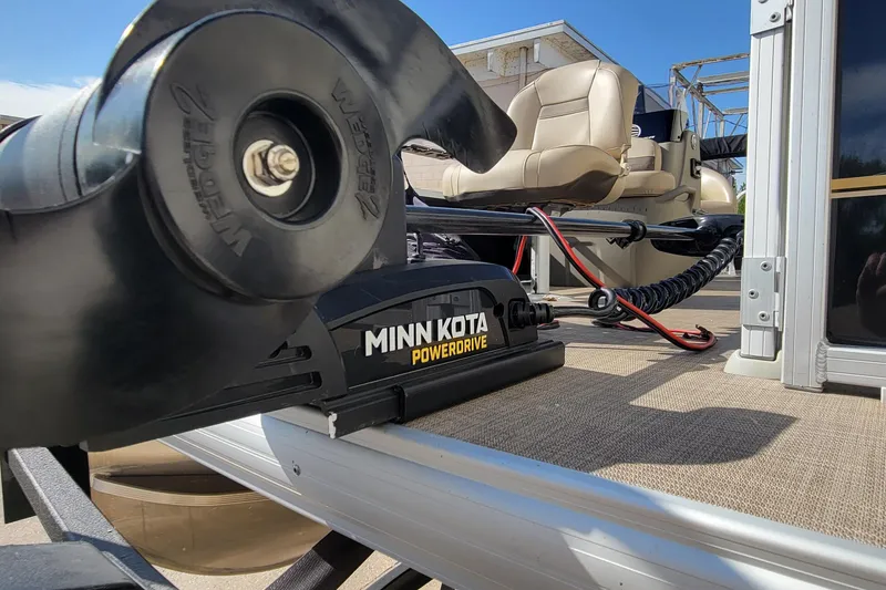 Slide: The Image of 2022 SUNTRACKER BASS BUGGY 16 XLS with Minn Kota PowerDrive motor. - 14
