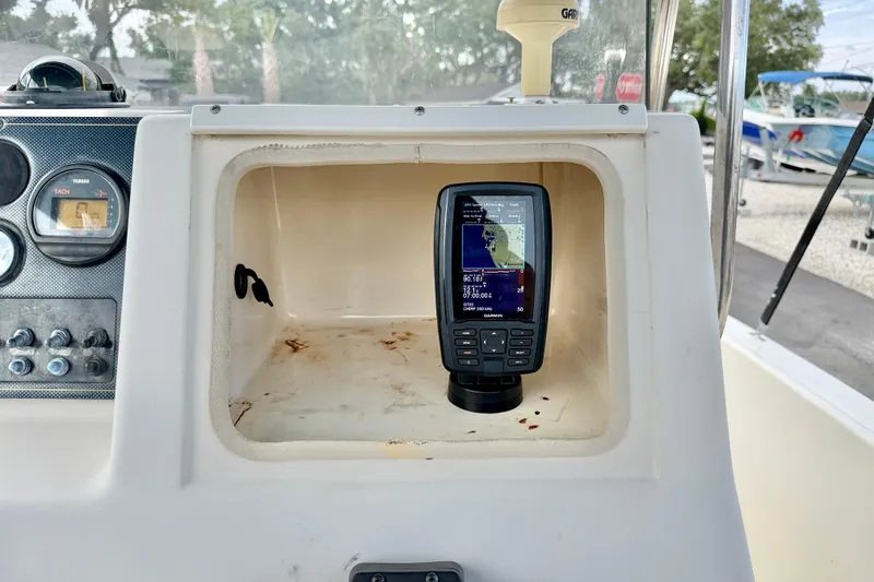 Slide: The Image of Console of a 2001 Scout 172 Sportfish boat with Garmin GPS device. - 19