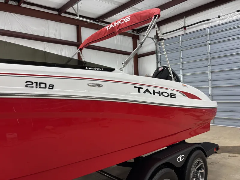 Slide: The Image of 2026 Tahoe S 210 S boat in red and white finish. - 7