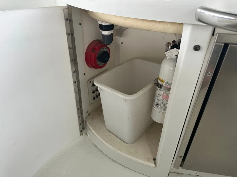 Slide: The Image of Interior of 2008 Formula 37 Performance Cruiser with fire extinguisher. - 12