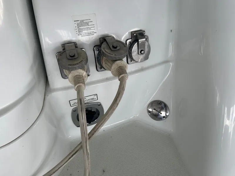 Slide: The Image of Connections on a 2008 Formula 37 Performance Cruiser boat. - 8