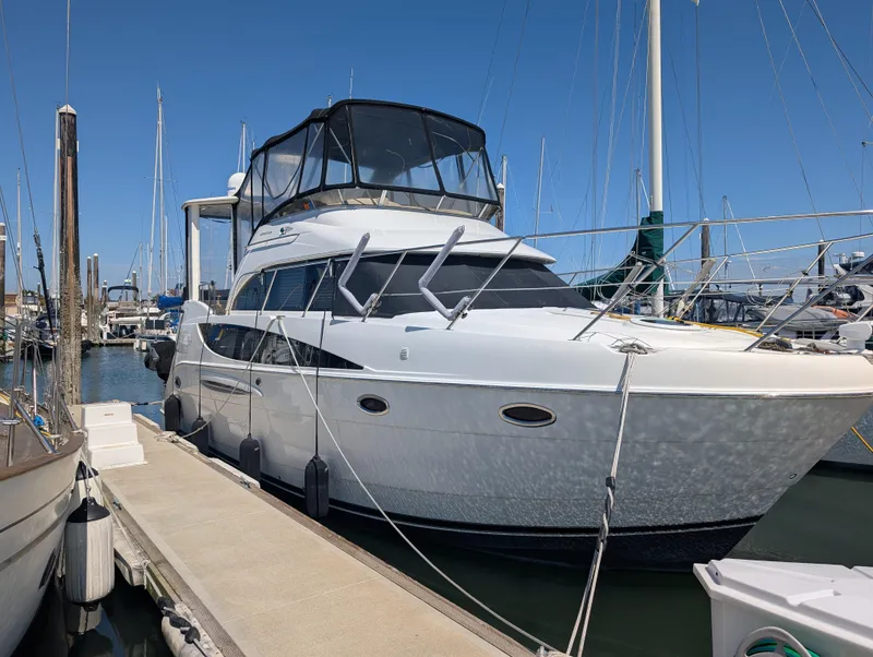 The Image of Meridian 368 Motoryacht 2006 - undefined