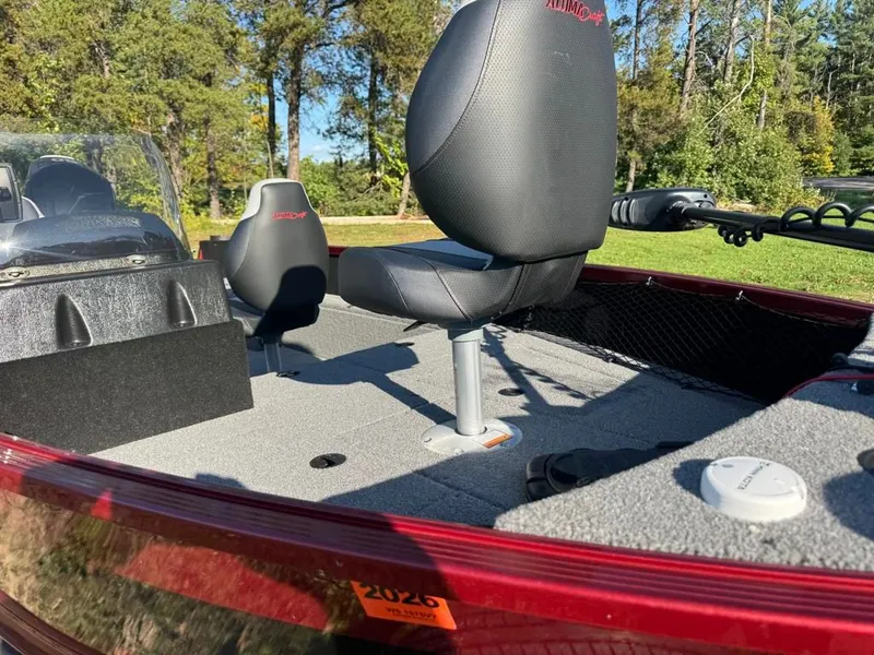 Slide: The Image of 2023 Alumacraft Competitor 165 CS boat with seat and console. - 10